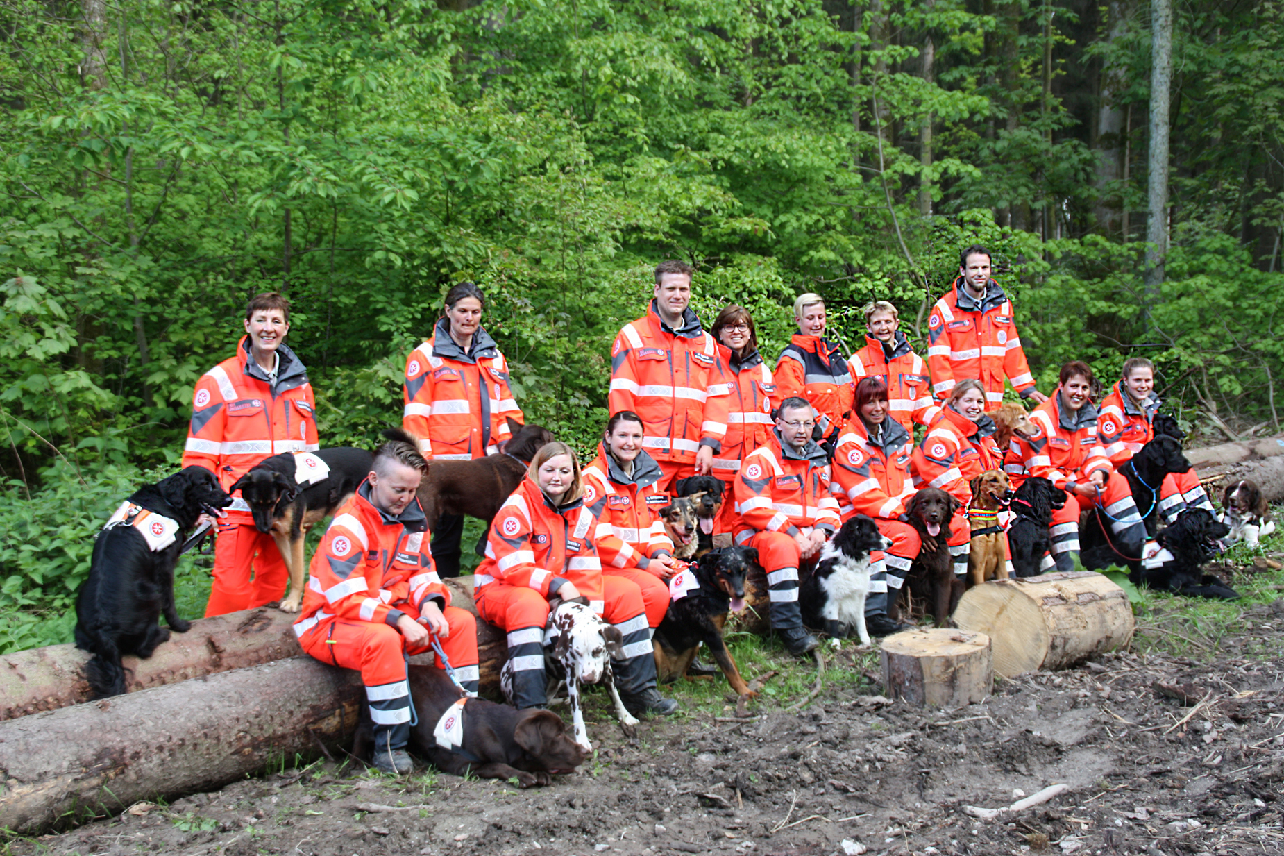 190518_Rettungshundestaffel Südniedersachsen_LV_NB_RV_SN_Gruppenbild Gruppenbild der Rettungshundestaffel Südniedersachsen