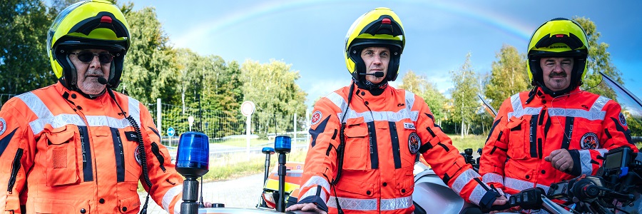 Schnelle Erste Hilfe auf Rädern: Unsere ehrenamtlichen Motorradstaffeln sind am Wochenende und in den Ferien auf den Autobahnen unterwegs und bei Unfällen oft als Erste vor Ort.