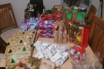 Fast schon eine liebevolle Tradition ist der selbst gestaltete Adventskalender der Eltern an das Team. Vielen lieben Dank.