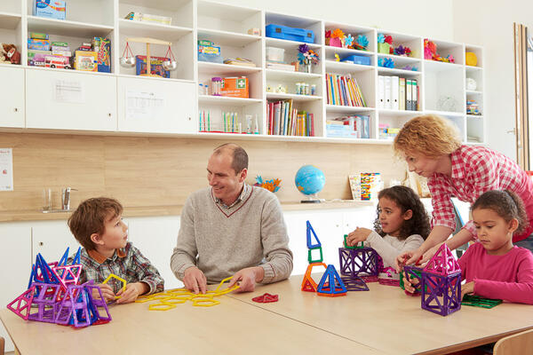 Grundschulkinder im Dominik-Brunner-Haus der Johanniter