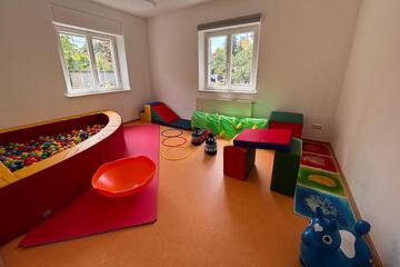 Bällebad Johanniter-Krabbelstube "Villa Kunterbunt"