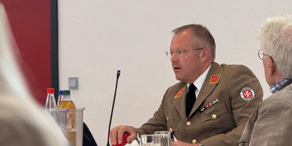 Prof. Dr. Simon Little bei der Landesvertreterversammlung HRS 2025.