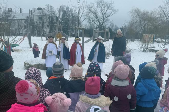 Sternsinger zu Besuch im Kinderhaus.