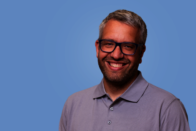 Porträtfoto von Yannik Neitzke