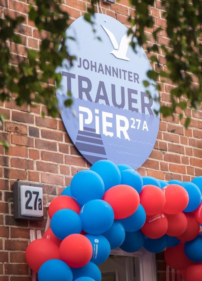 Eröffnung vom TrauerPier27A in Hamburg.