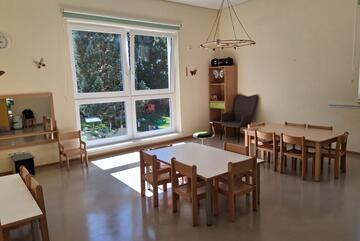 Der "Schmetterlinge-Raum" und Elementarbereich der Krippe "Wichtelstube"