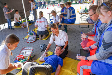 Die B-Mannschaft SSD Schule an der Wakenitz bei der Praxisaufgabe.