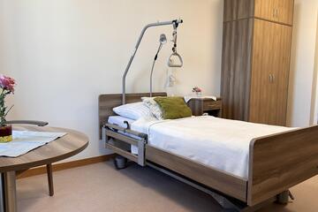 Zimmer in der stationären Pflege