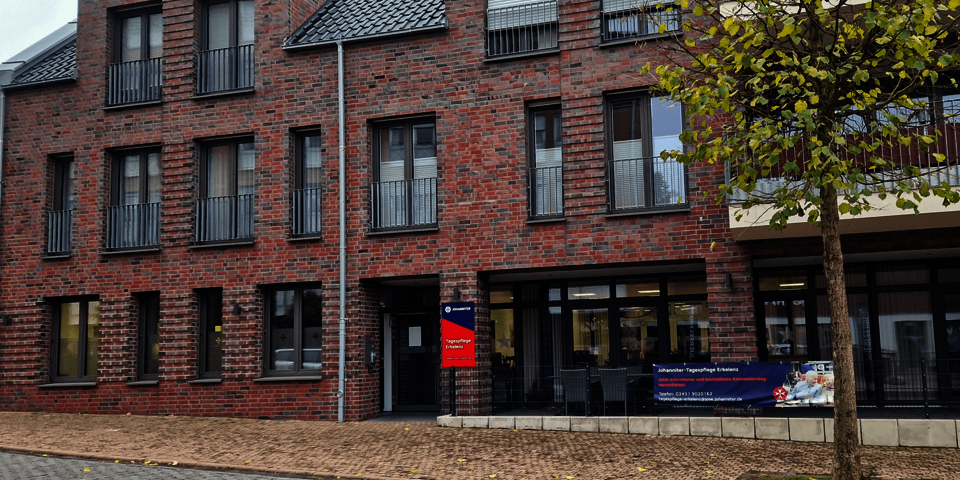 rotes Backsteingebäude