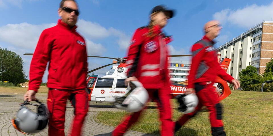 Crew der Johanniter Luftrettung