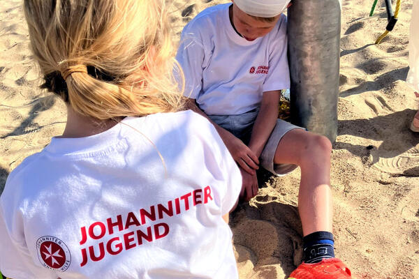 Erste-Hilfe-Übung in der Johanniter-Jugend Schorfheide