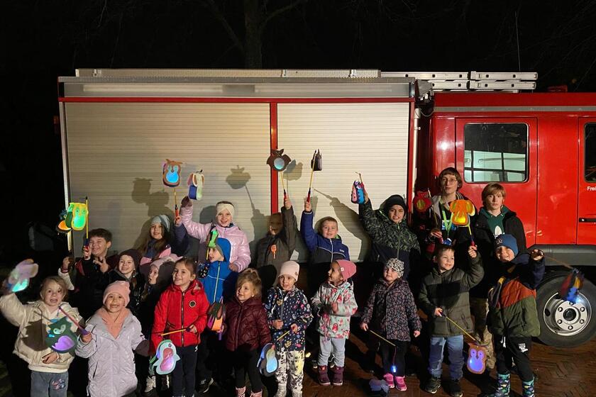 Gruppenbild bei der Freiwilligen Feuerwehrwehr