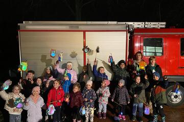 Gruppenbild bei der Freiwilligen Feuerwehrwehr