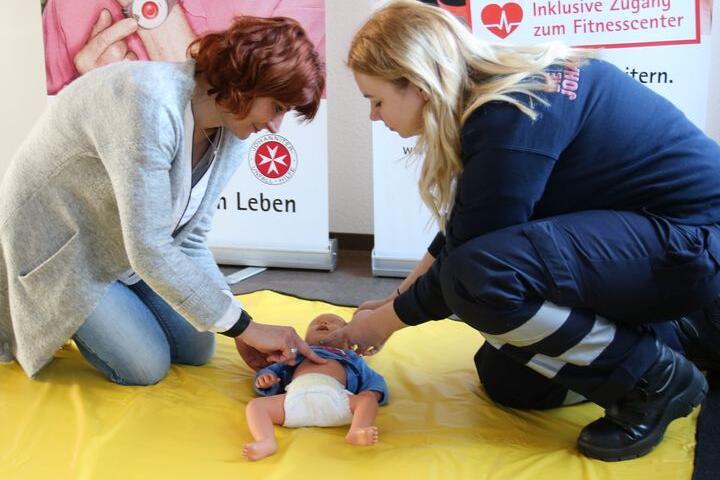 Kinderunfälle Vermeiden Im Notfall Richtig Handeln 