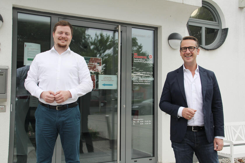 Neuer Vorstand Julian Müller (l.) mit Vorgänger Marius Mainzer (r.)