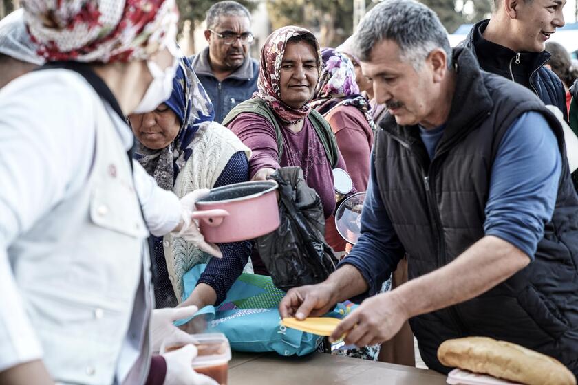 Food distribution after the earthquake