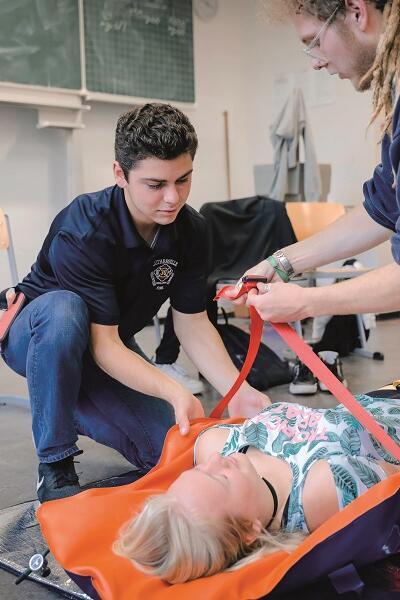 In einer Schulung am Pascal-Gymnasium lernen die Jugendlichen Verantwortung zu übernehmen.
