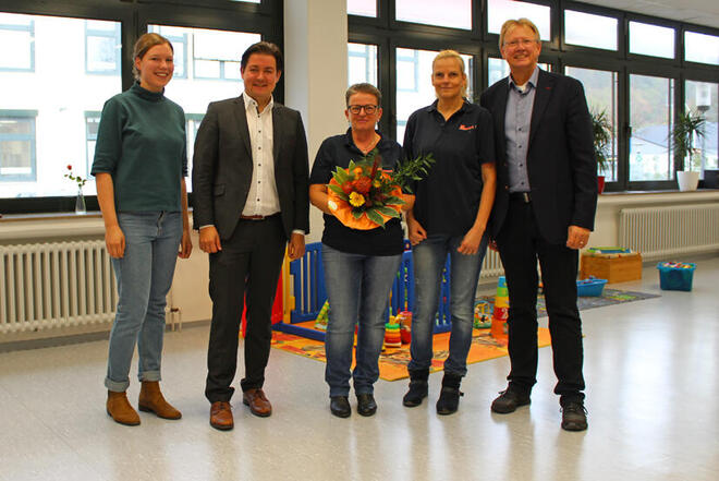 Gruppenfoto am Tag der Eröffnung. 