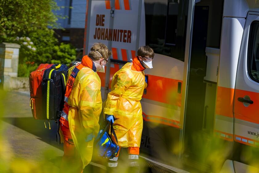 Der Bedarf an Schutzkleidern ist seit der Corona-Krise stark gestiegen.