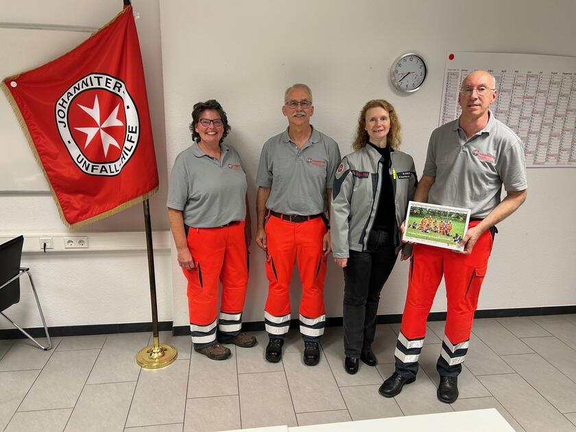 v.l.n.r.: Heike Trautmann (stellv. Staffelleitung), Dietmar Jaksch (Staffelleitung), Stefanie Krupke (Sachbearbeiterin Bevölkerungsschutz) und Günther Dahl