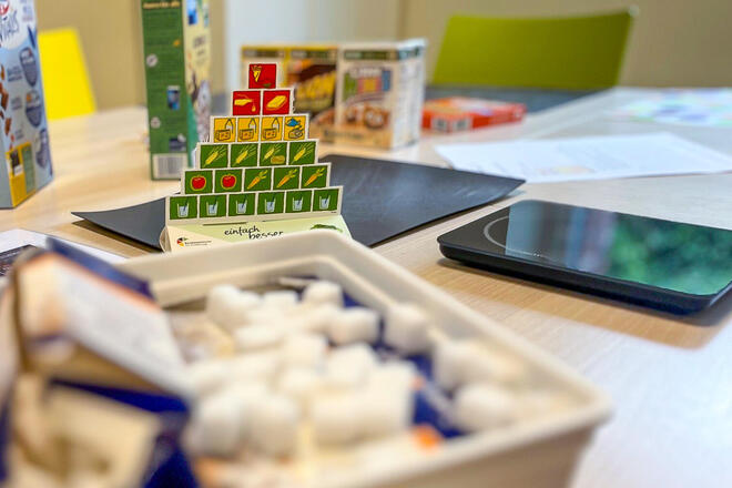 Ernährungsworkshop im Wohnhaus für Kinder und Jugendliche Wie viel Zucker steckt eigentlich in den beliebten Frühstückscerealien und sind diese überhaupt gesund? Das und vieles mehr war Thema beim Ernährungsworkshop im Johanniter-Wohnhaus für der Kinder und Jugendliche in Lübeck.