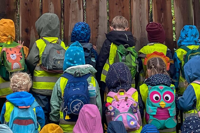 Trotz Regen genossen die Kinder der Johanniter-Kita Fuchsbau ihren Ausflug in den Wildpark Eekholt.