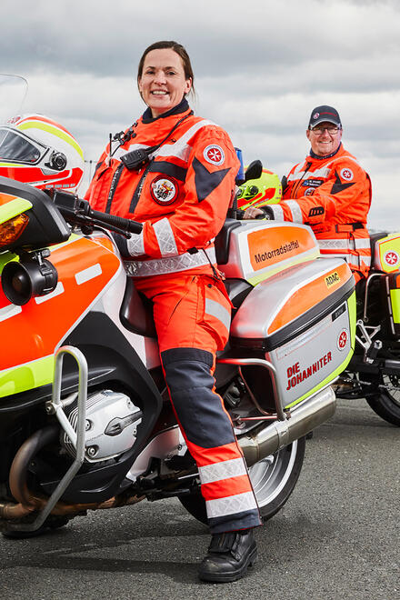 Die Johanniter-Motorradstaffeln sorgen für Sicherheit im Verkehr.