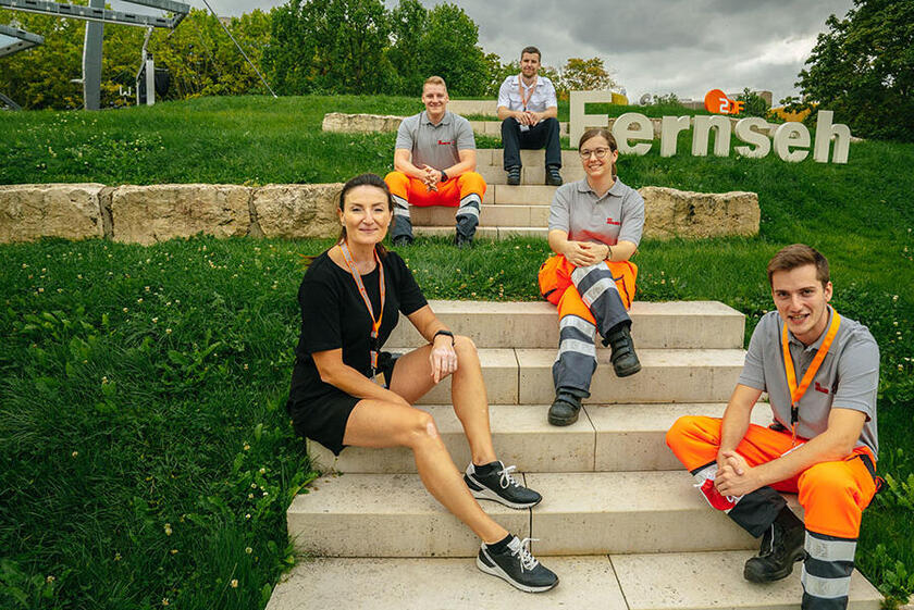 Das Johanniter-Team trat beim ZDF-Fernsehgarten auf und stellte während eines Fallbeispiels die Realistische Unfalldarstellung (RUD) vor. 