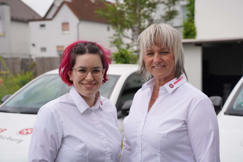 Foto von Denise Shmidt und Irene Geisenhof, Leitung der ambulanten Pflege Griesheim