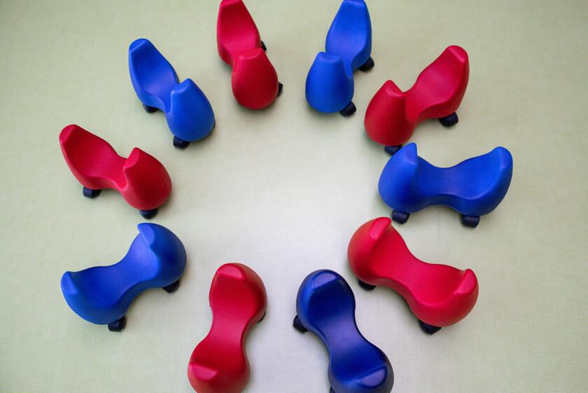 Bogenroller für die Meeresbande Zehn rote und blaue Bogenroller gingen als Spende an die Johanniter-Kita Meeresbande.