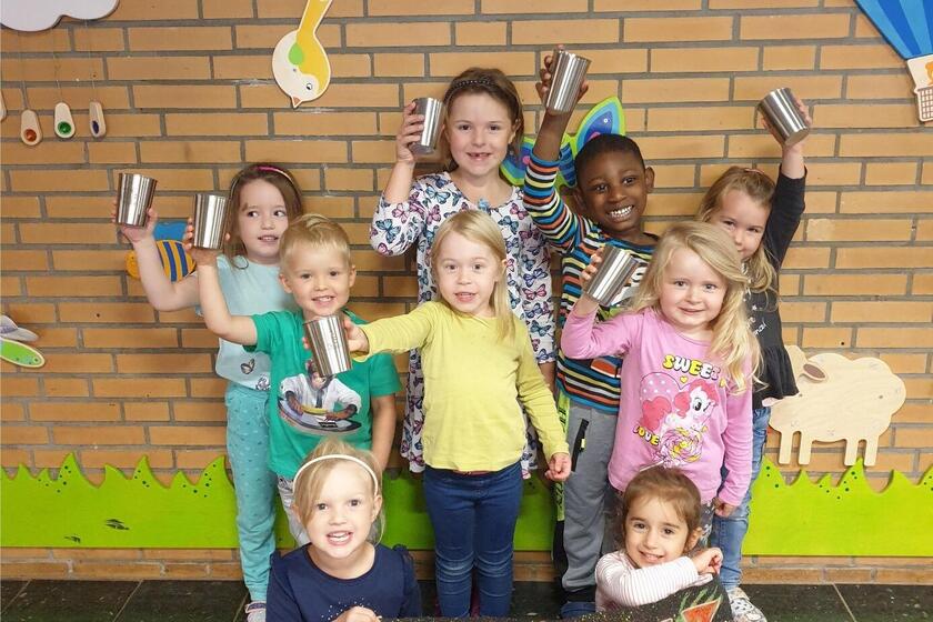 In der Kita Traumland freuen sich die Kinder über die neuen umweltfreundlichen Becher.