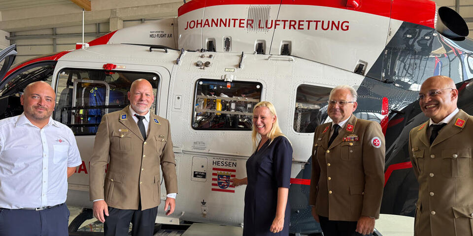 Bereichsleiter Jabs, Geschäftsführer Zabell, Staatsministerin Stolz, Landesvorstand Meermann, Ärztlicher Leiter JLR Taleb.