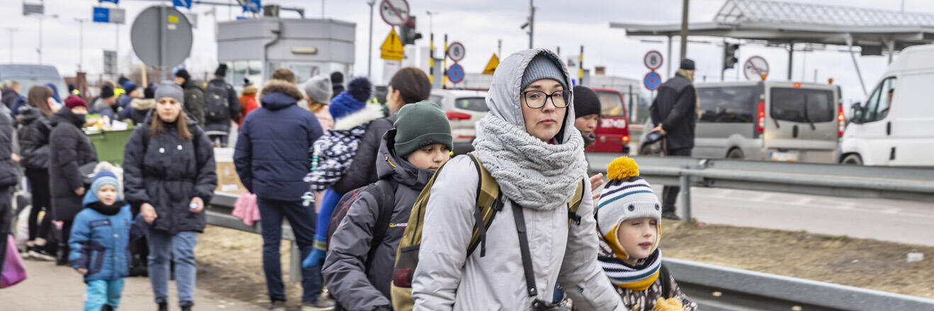 Eine ukrainische Familie auf der Flucht.