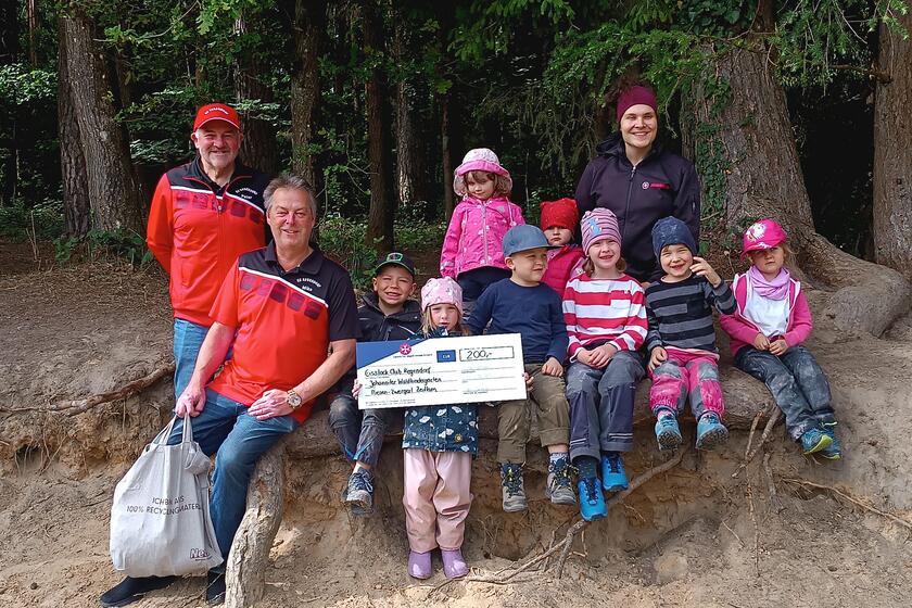 Der Waldkindergarten bedankt sich herzlich für die Spende.