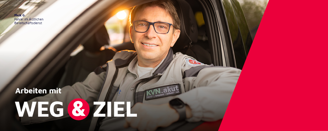 Ein Fahrer für den Ärztlichen Bereitschaftsdienst sitzt im Auto.