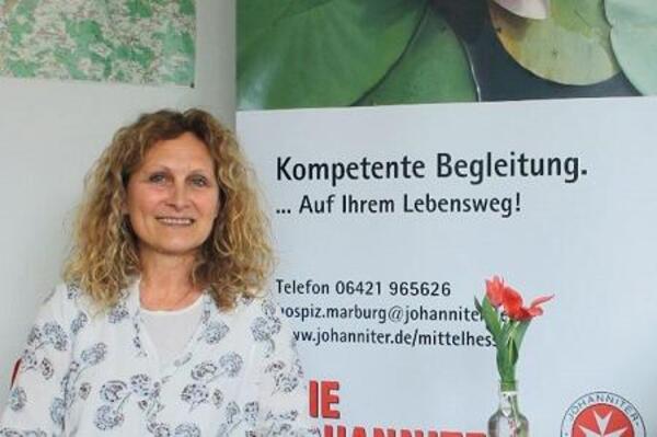 Gertrud Rücker, Leitung Trauerberatung mit Regionalvorstand Marco Schulte-Lünzum