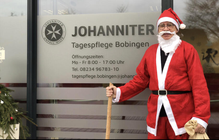 Der Nikolaus zu Besuch in der Johanniter-Tagespflege Bobingen