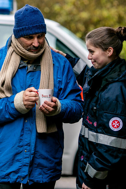 Obdachlosenhilfe der Johanniter durch den Kältebus Oldenburg.