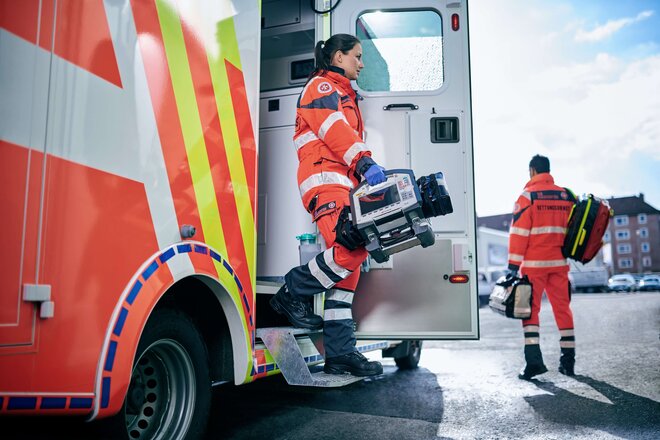 Die Notfall-, Rettungssanitäter und freiwilligen Rettungshelfer können im Ernstfall schnell helfen. 