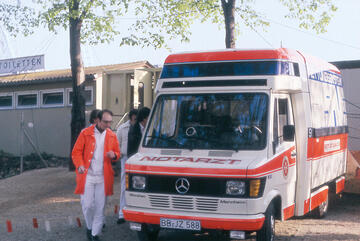 Der neuartige Rettungswagen "SAVE" der Johanniter aus dem Jahr 1980.